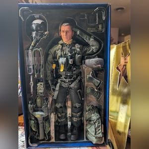 Elite Force Aviator George W. Bush George W. Bush U.S. President & Naval Aviator